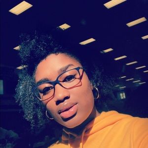 Meet your Posher, Michal